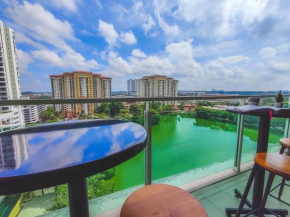 A1 -Lake View- Free Netflix 100Mb WiFi - 5mins to Mount Austin IKEA, AEON, Toopen 1-5Pax